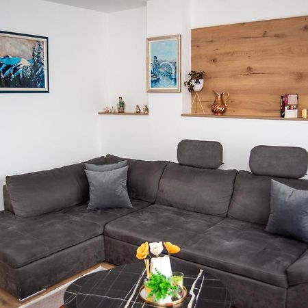 Apartment Mey SJJ Esterno foto